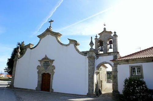 Igreja e Capelas